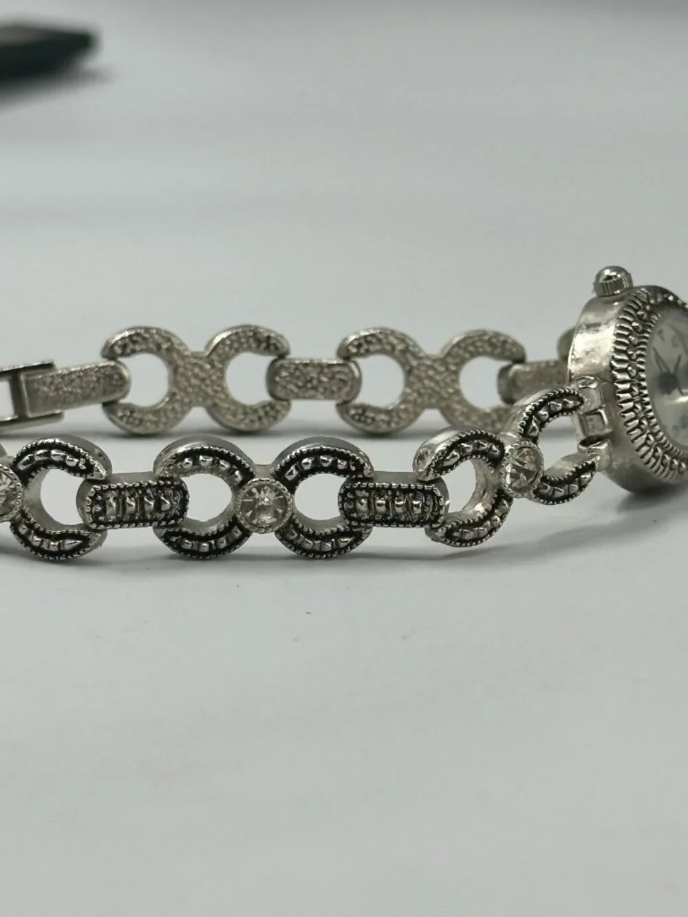 LA Express Watch Women Silver Tone Open Link Rhinestone Band New Battery 7.75